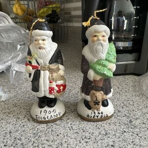 Vintage Santa Claus Figurines Set - Black and Green